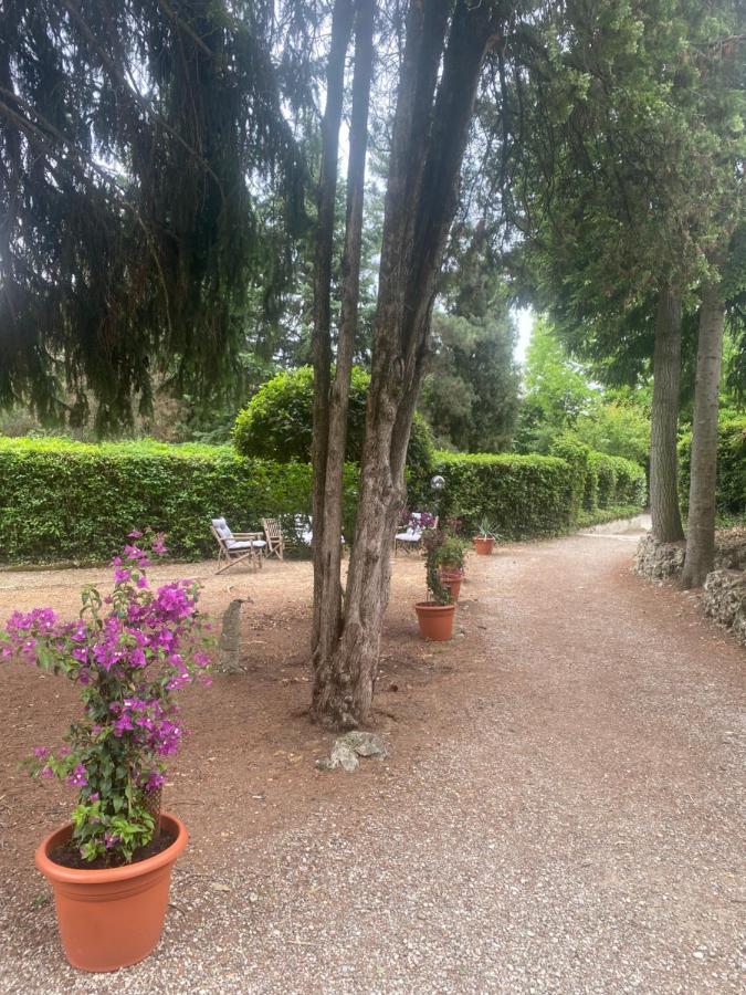 Villa Zara Siena Exteriör bild